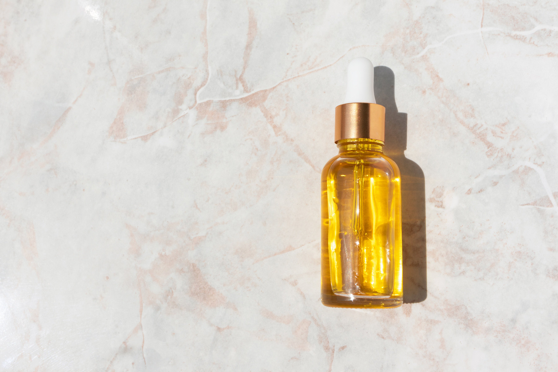 Oil Serum in Glass Bottle 